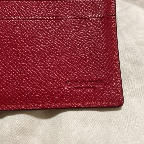 EUC  Coach pebbled leather tri fold snap wallet - Picture 10 of 11
